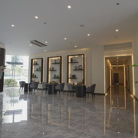 Winrich Hotel 麦克坦 外观 照片