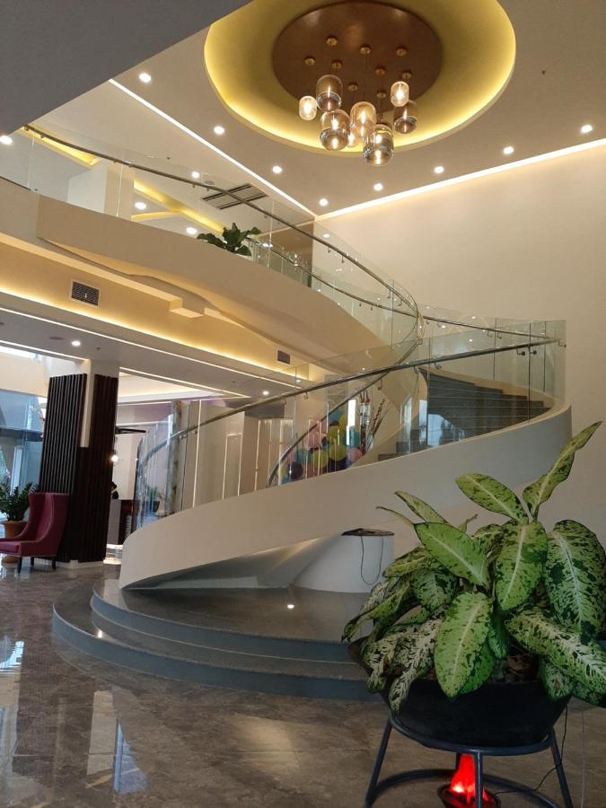 Winrich Hotel 麦克坦 外观 照片
